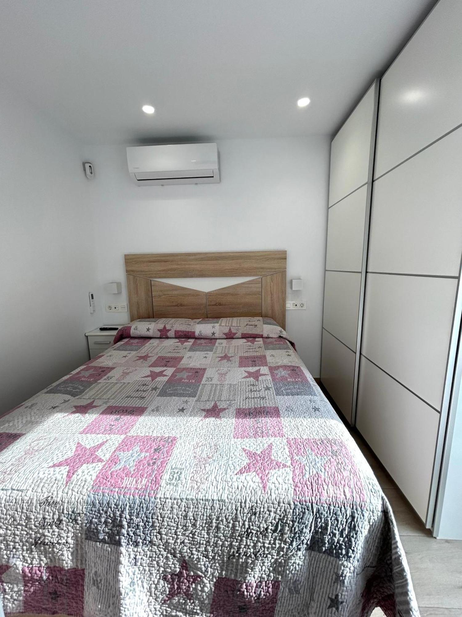 Casita Playa Yolanda Apartment ซานตาโปลา ภายนอก รูปภาพ
