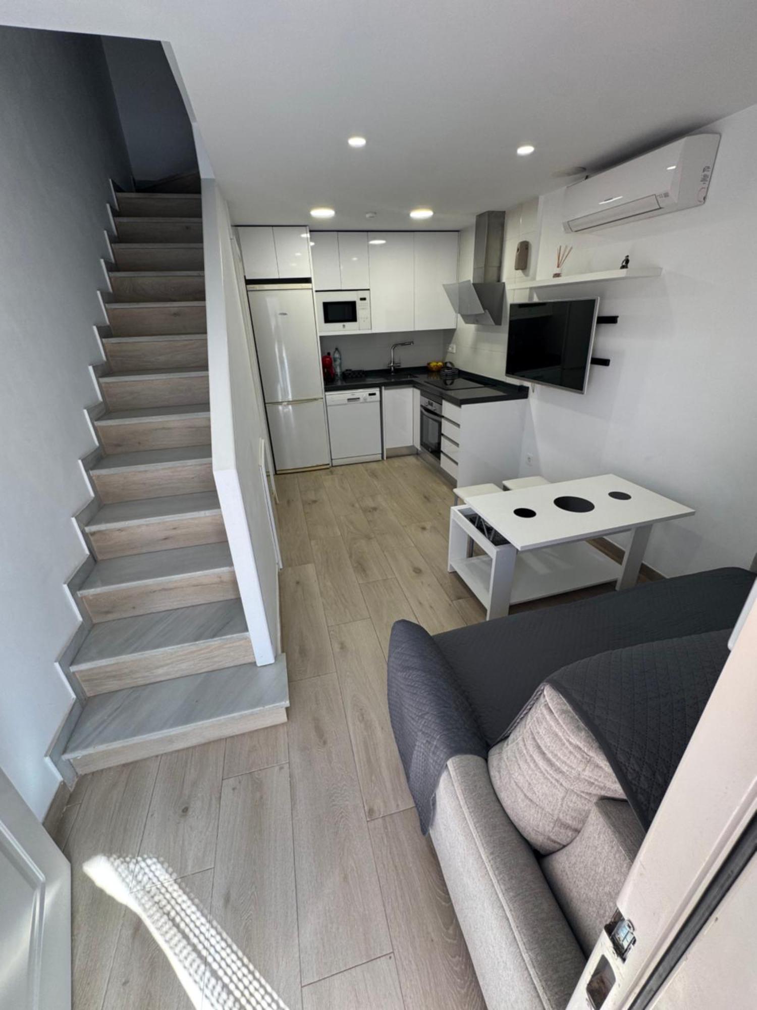 Casita Playa Yolanda Apartment ซานตาโปลา ภายนอก รูปภาพ